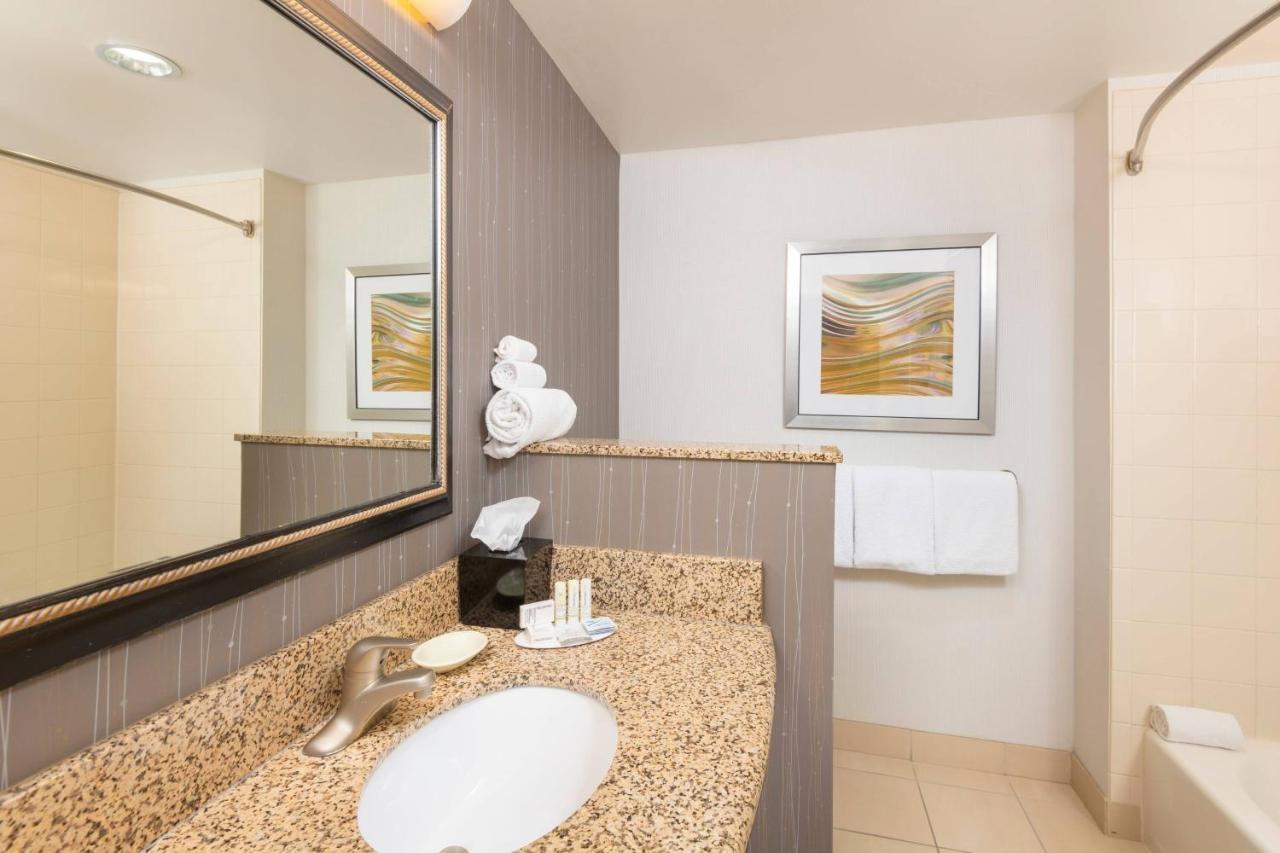 Courtyard Phoenix North / Happy Valley Экстерьер фото